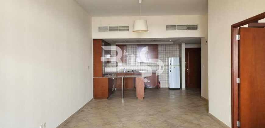 Garden View -Massive Size 1 Bedroom- Parking