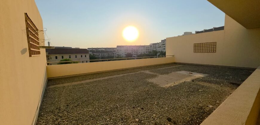 Upgraded- Furnished 2Bed Terrace- Garden View